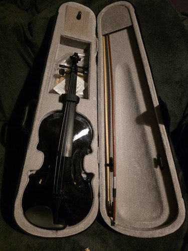 Full size acoustic violin - 4/4,