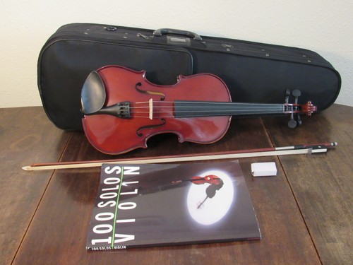 Full size violin and - full,