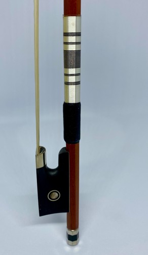Octagonal violin bow - bow,, hand