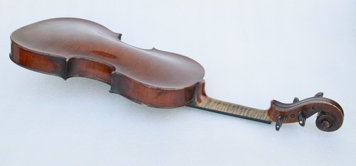 Interesting full size violin - size,